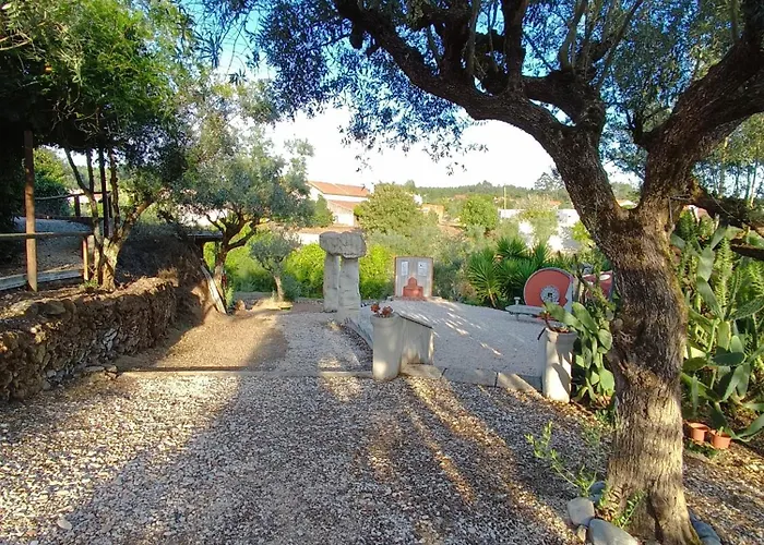 Casa De Artista * Фигейро-душ-Виньюш